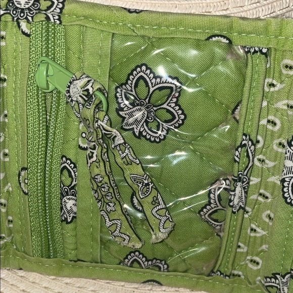 Vera Bradley Green Floral Quilted Wallet - Picture 5 of 5